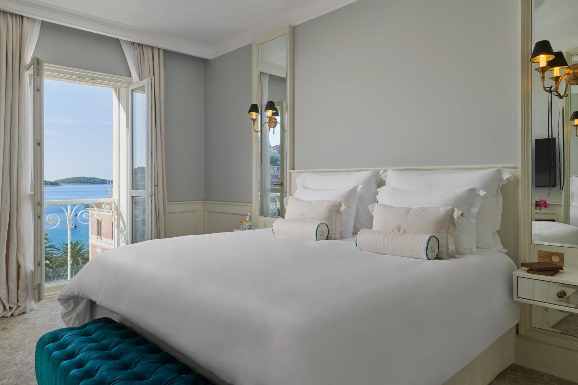 Deluxe Suite Sea View,1278758599:JPEG