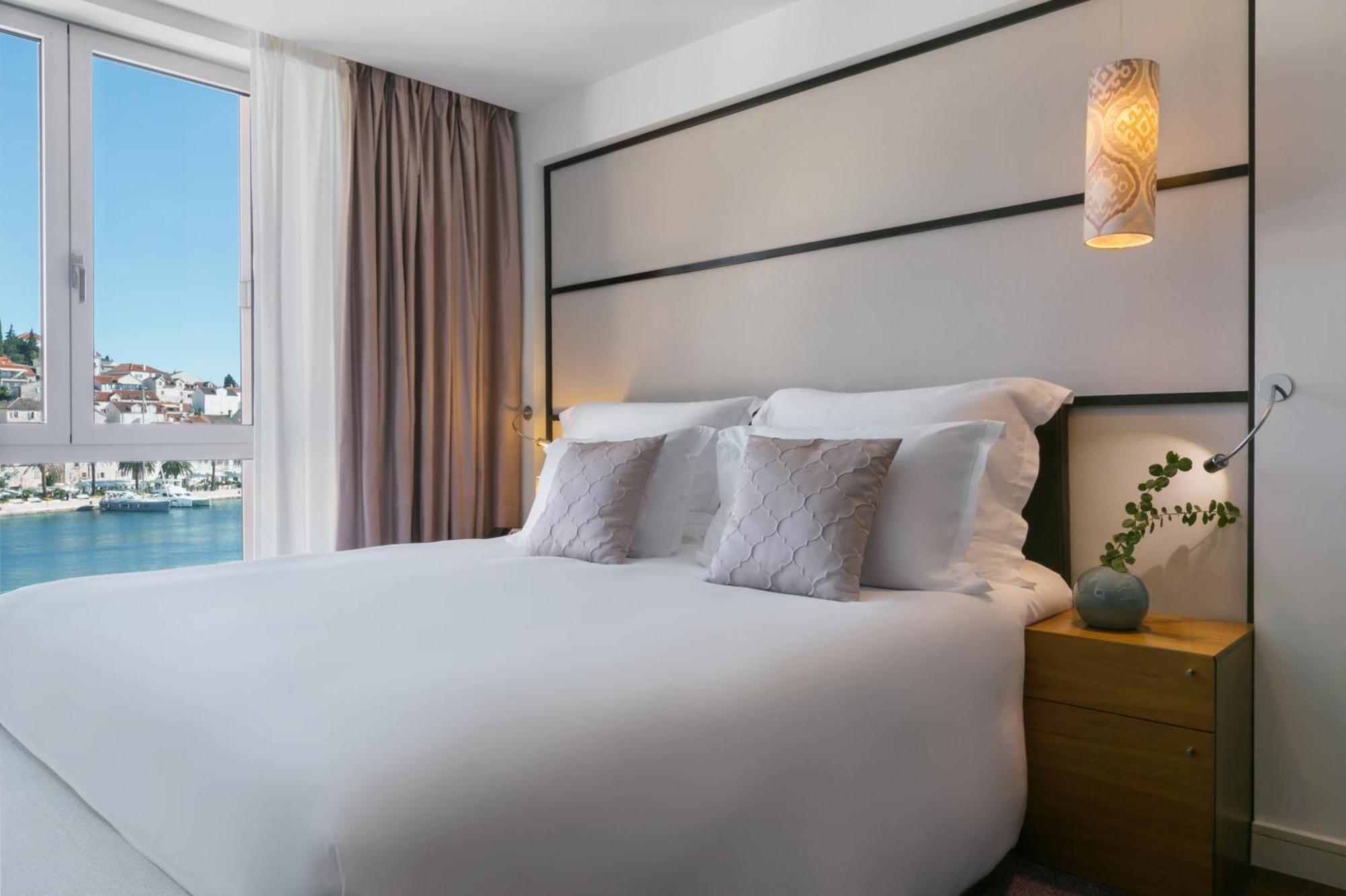 Superior Room with Sea View,1435753594:JPEG