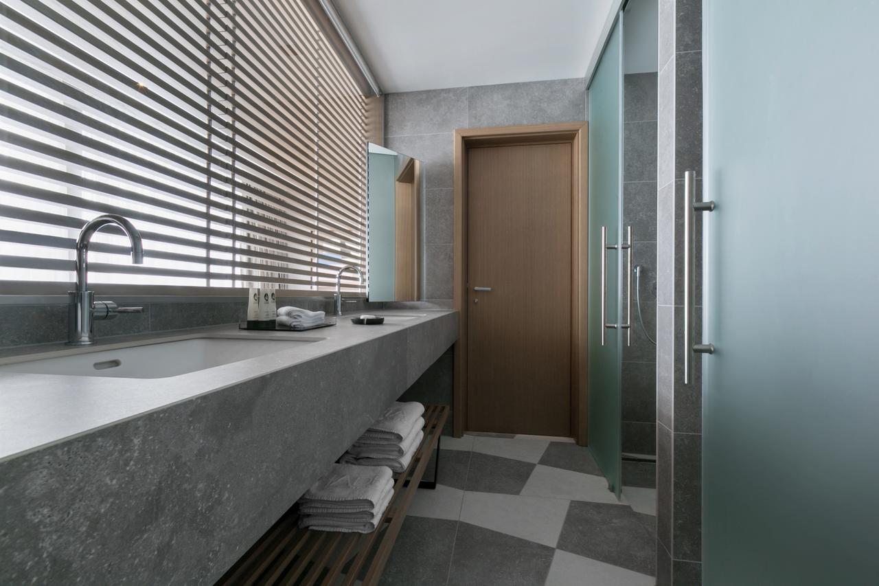 Penthouse Suite met Balkon en Zeezicht